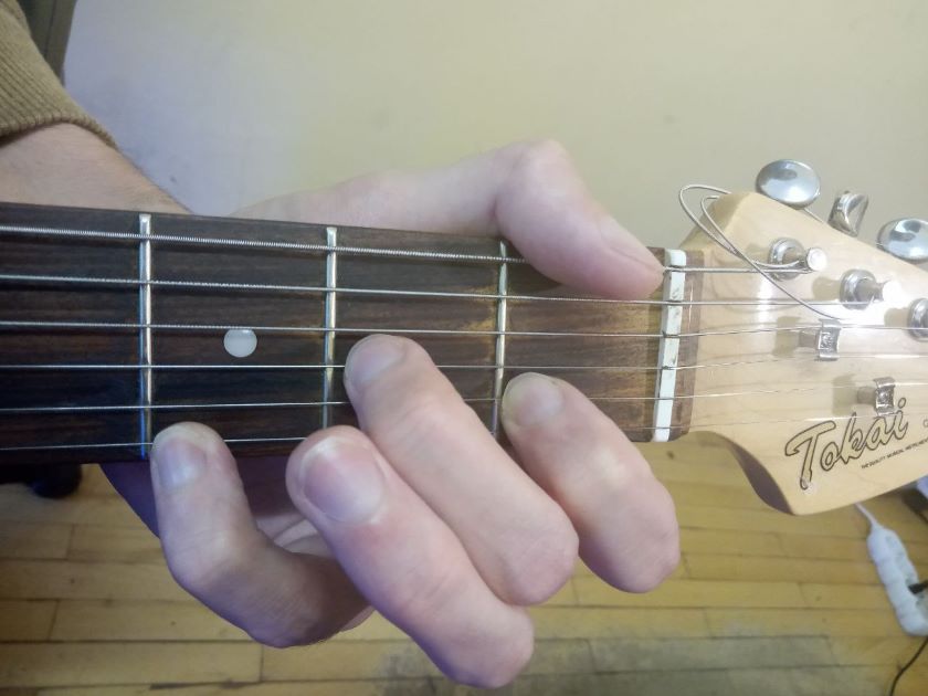 Как зажимать аккорд D7sus4